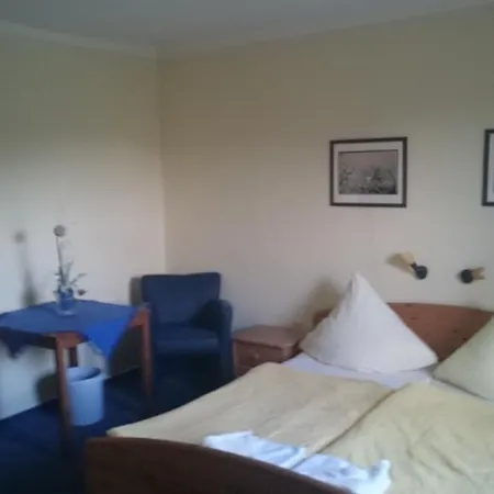 Guest house Gaststatte & Zur Heimat Am Mellensee